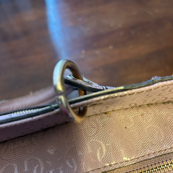 Guess Satchel - Picture 7 of 7